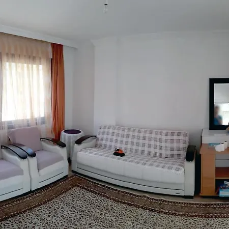 A Flat In A * גומושלוק